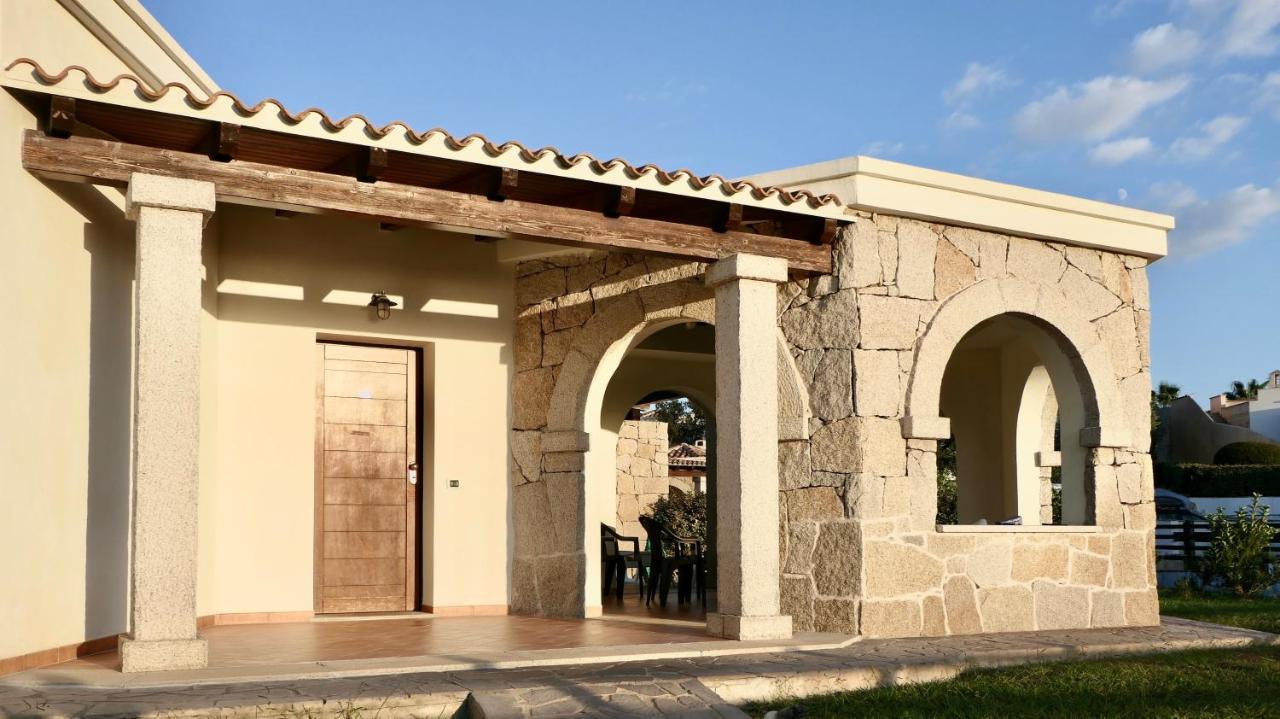 Ville In Resort Con Piscina A 2 Km Da Alghero Eksteriør billede